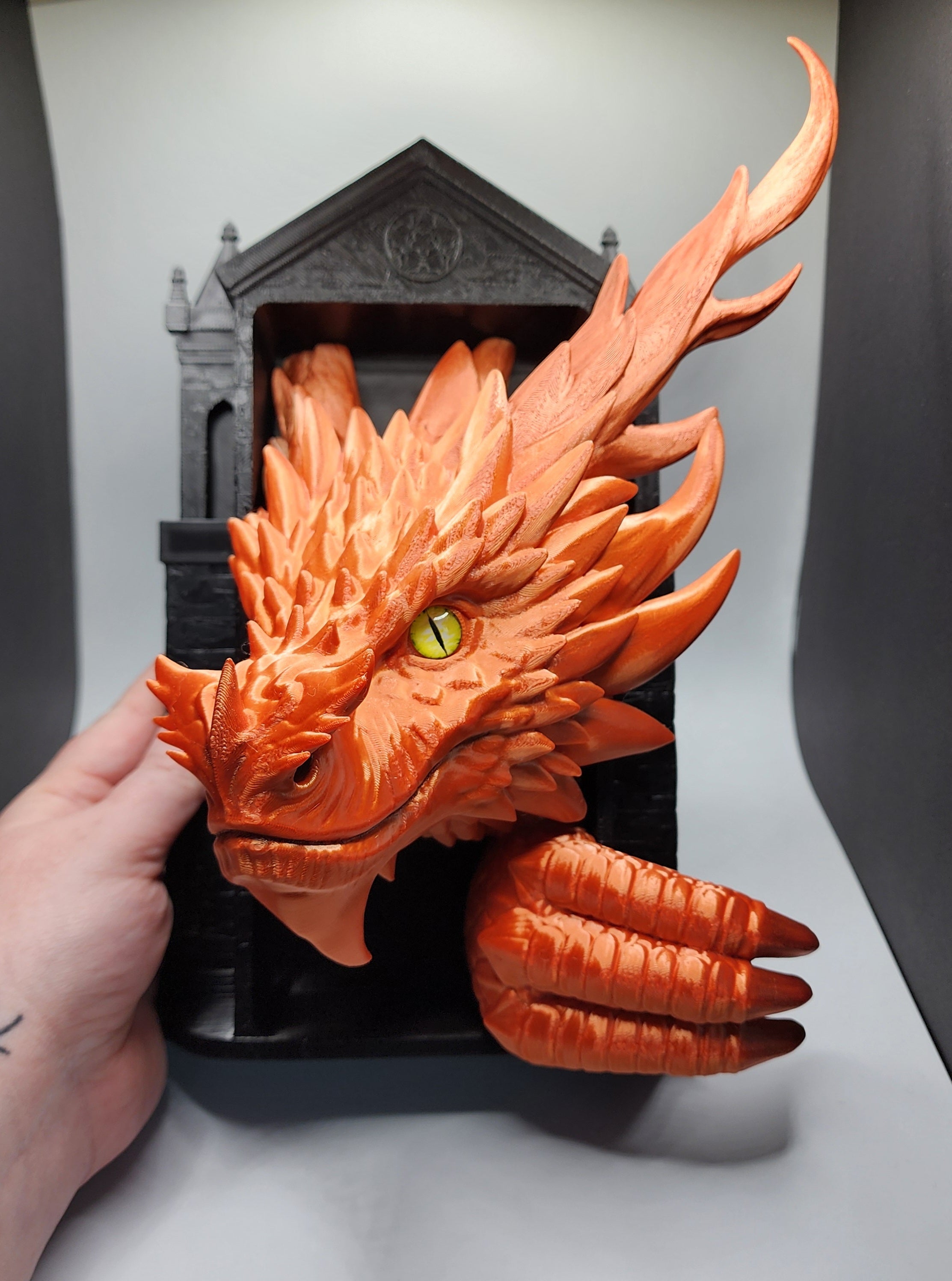 Spine Guard Dragon Book Nook