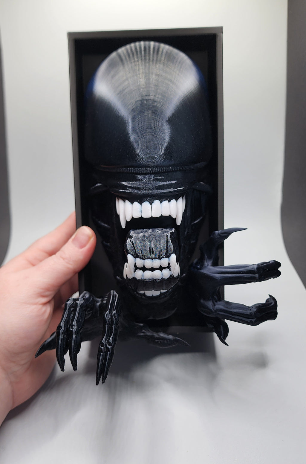 Xenomorph Book Nook