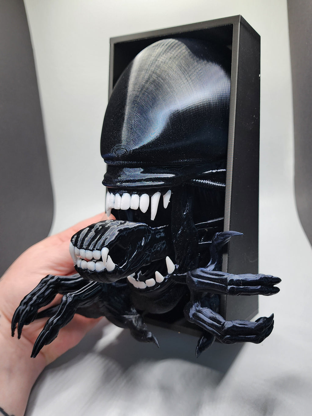 Xenomorph Book Nook