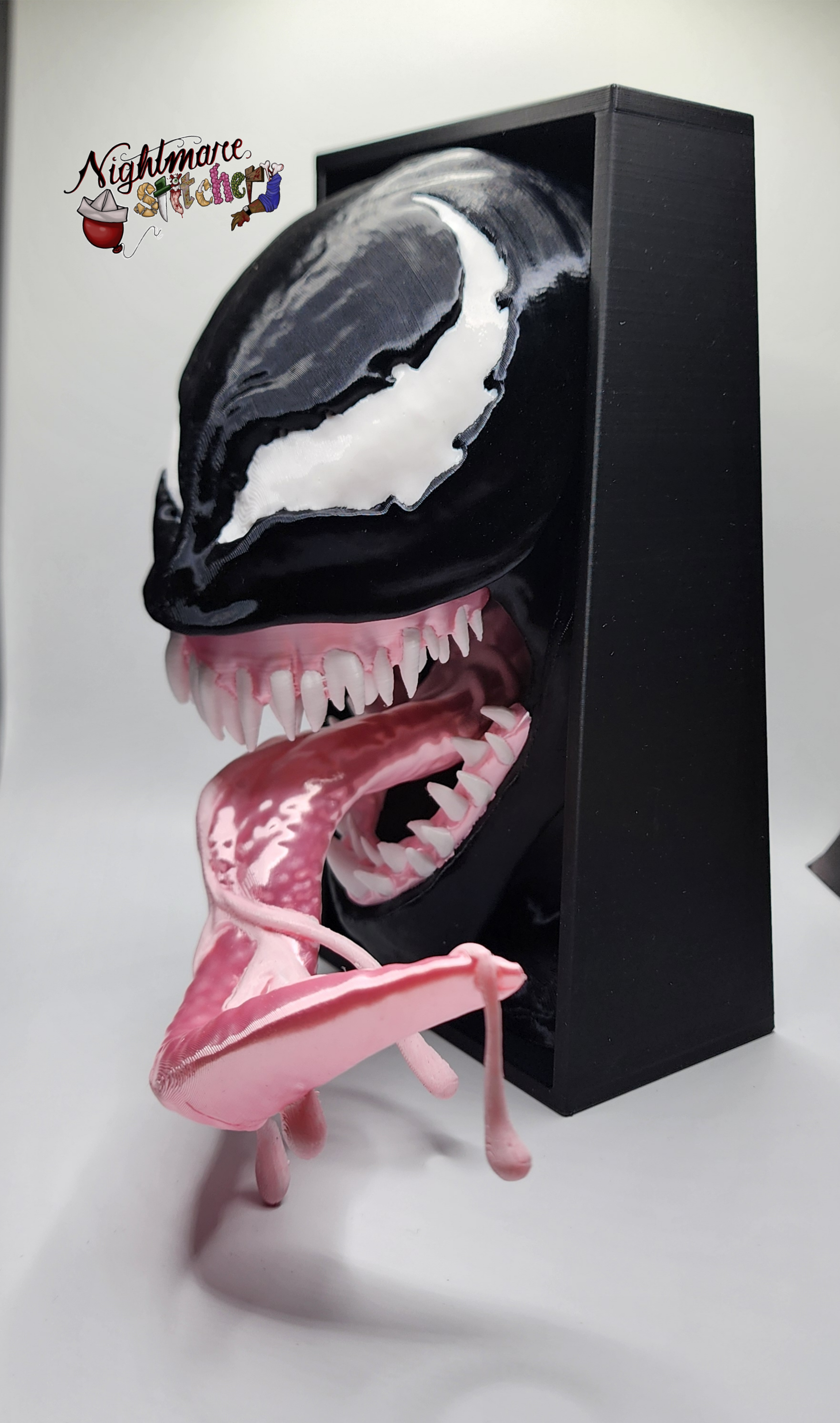 Venom Book Nook