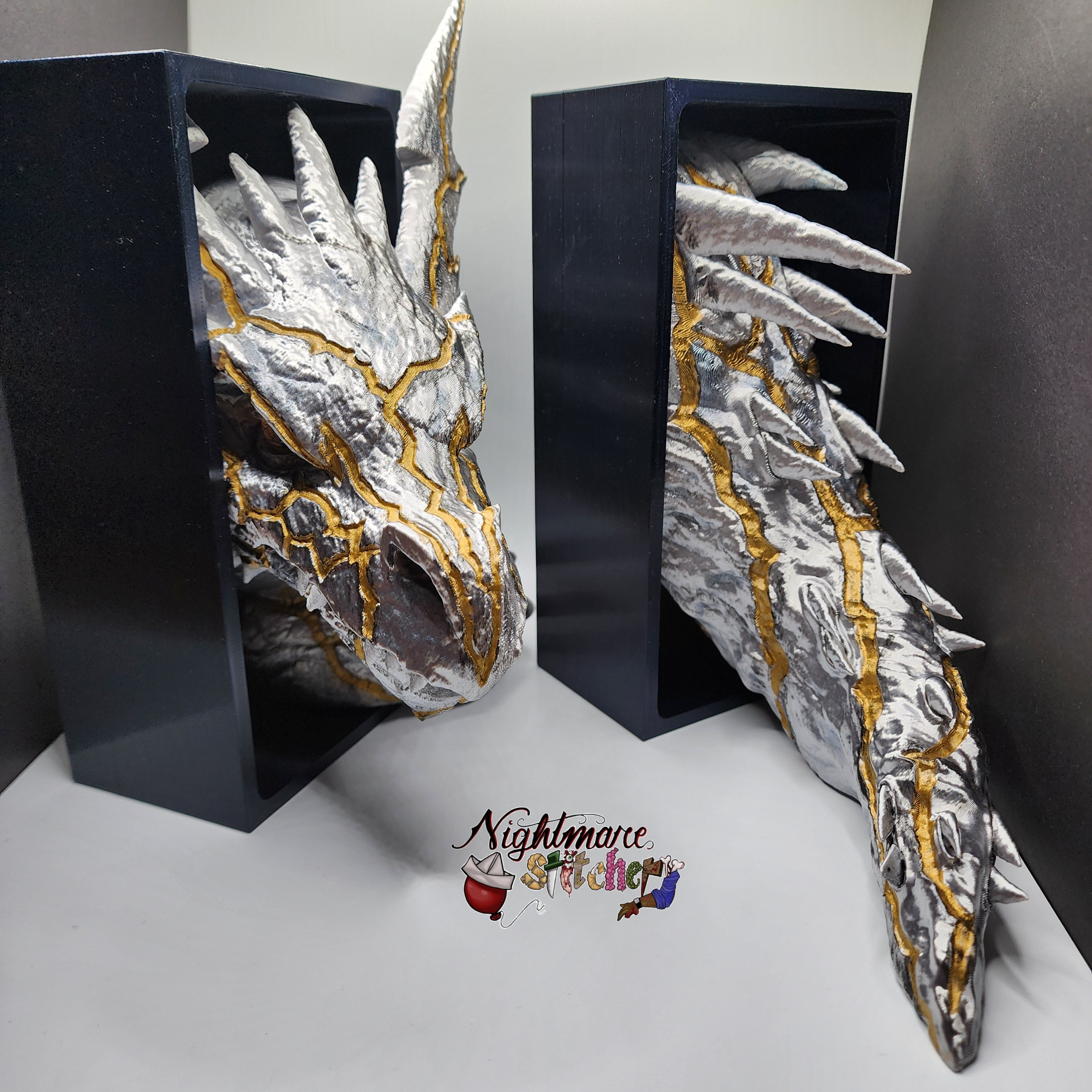 Lightning Dragon Book Ends